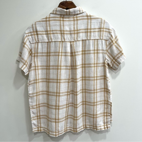 AE oversized boyfriend resort shirt in tan button front size small - Picture 2 of 11